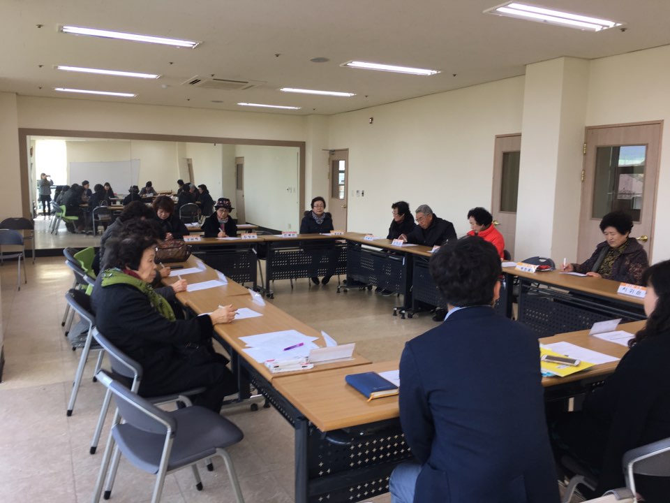 20161128 안내상담 월례회2.jpg
