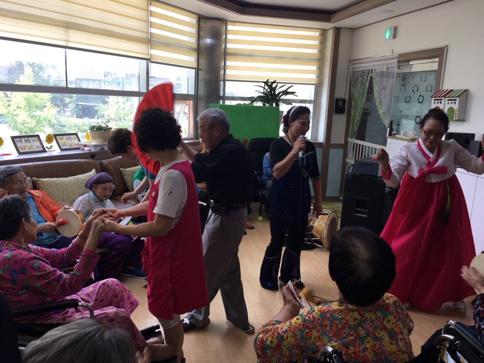 6.22(목) 섬기는요양원2.jpg