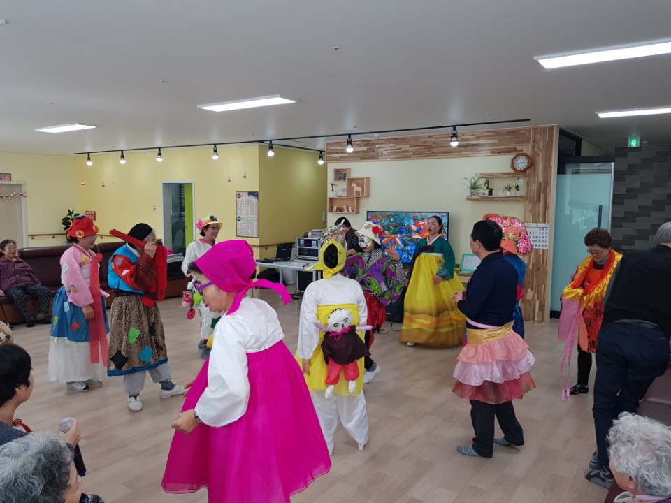 3.6(화) 미소랑주간보호센터2.jpg